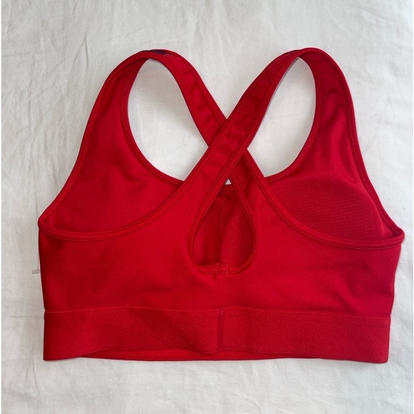 NWOT Under Armour USA sports bra - Picture 3 of 7